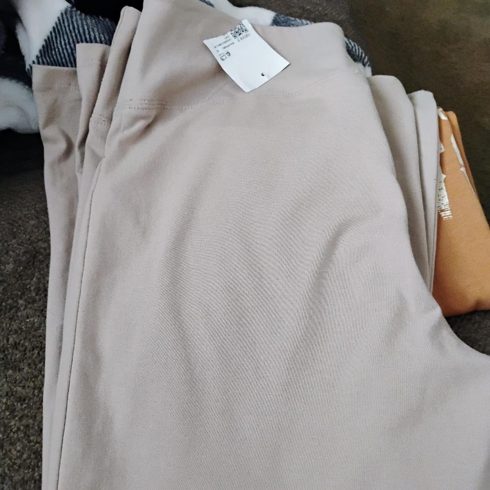 Wide leg stretch pants